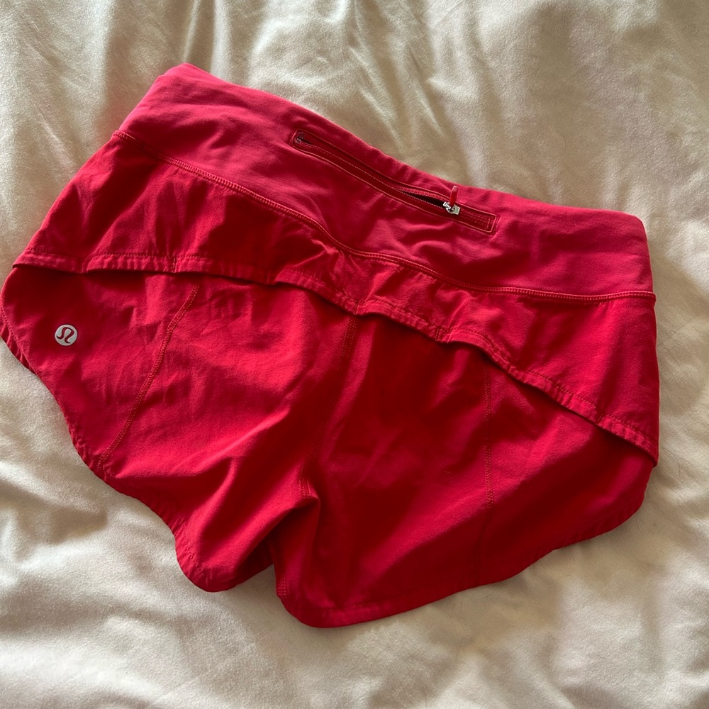 Red speed up short lululemon